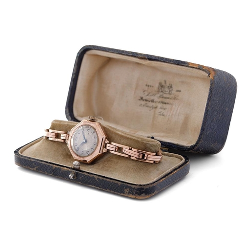 301 - 9ct gold ladies wristwatch on expanding 9ct gold strap, in period leather fitted box, watch and stra... 