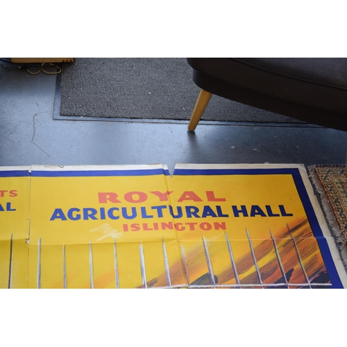 122 - Original William Wilson Colour Circus Poster Royal Agricultural Hall Islington 19th December 1939 - ... 