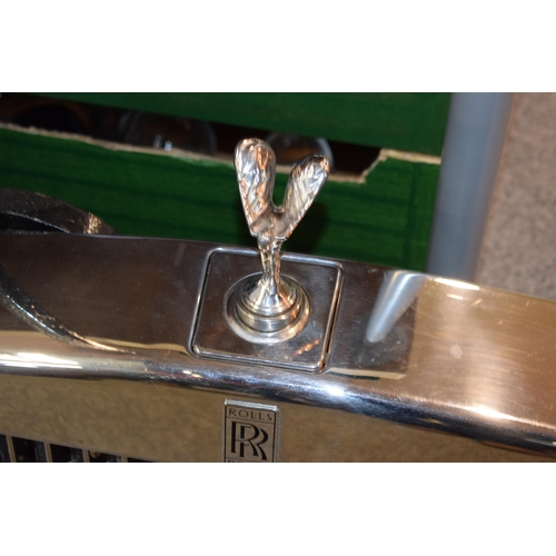 142 - A Rolls-Royce Silver Seraph radiator grill. Produced from 1998 - 2002. Spirit of Ecstasy mascot move... 