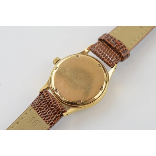 335 - Cyma 9ct gold gents manual wristwatch on leather strap, 30mm, in working order.