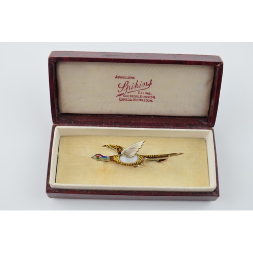 387 - 9ct gold brooch in the form of a pheasant, with superb enamelled decoration, base metal pin, 3.5 gra... 