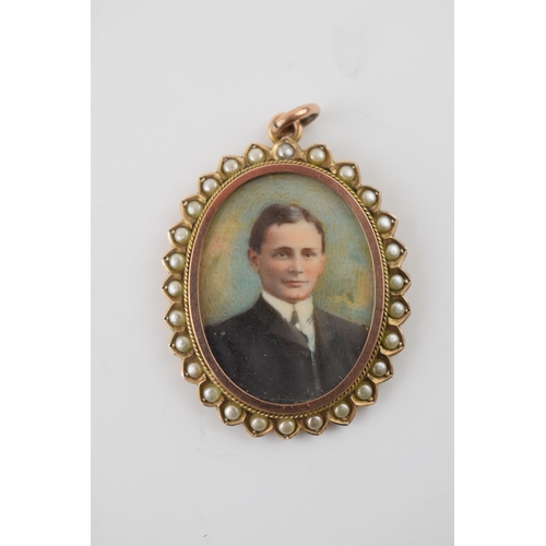 395 - 9ct gold cased miniature portrait of a suited gentleman, surrounded by pearls, gross weight 6.2 gram... 