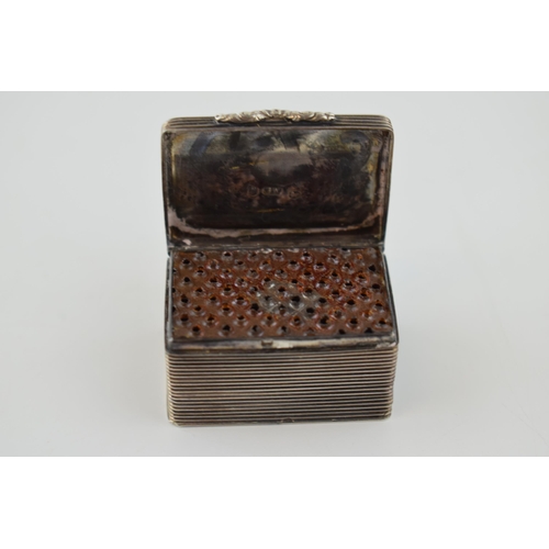 211 - Georgian silver box shaped nutmeg grater, with ribbed and engineered decoration, vacant cartouche, w... 