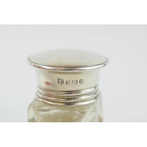 247 - Silver topped unique shape glass jar for smelling salts, with glass stopper, Birm 1933, BBS Ltd, 7cm... 