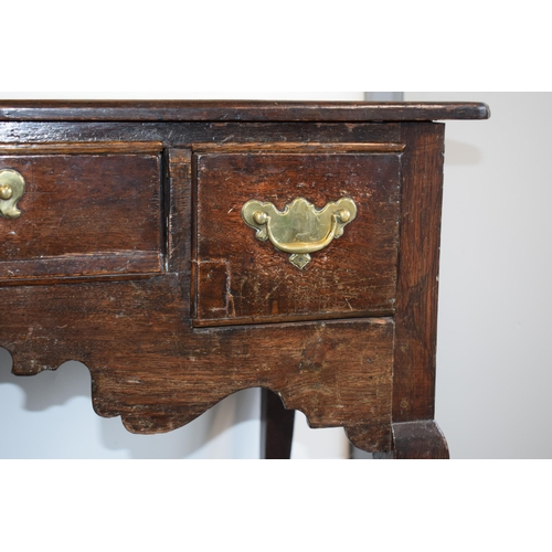 79 - 18th century oak lowboy, cabriole legs, oversailing top, with 3 drawers, quartered top, 89x55x77cm t... 