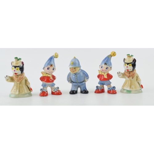 81 - Wade Noddy figures to include PC Plod, Noddy x 2 (1 restored) and 2 Mrs Fluffy Cat figures (5).