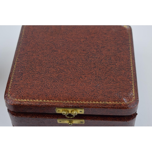 216 - A collection of oriental vintage and antique boxes and containers, in brass and paper mache. Height ... 