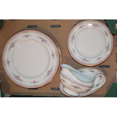 285 - Wedgwood 'Rosalie' dinner and tea wares to include six trios, six dinner plates, tureen, gravy boat,... 