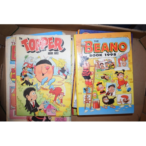 286 - A quantity of vintage Beano magazines. (Qty)