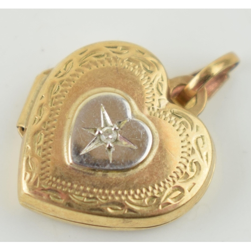 301 - 9ct gold pendant / locket, 1.2 grams, 18mm.