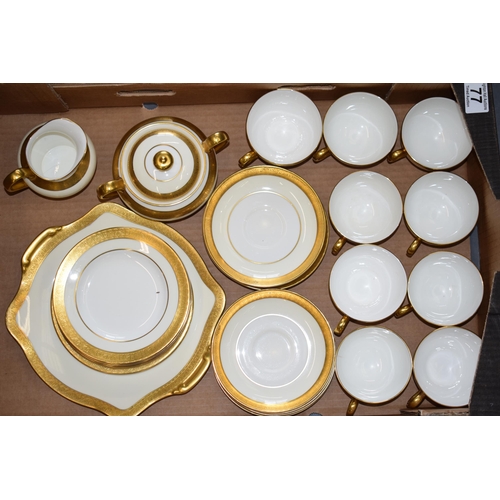 77 - Minton tea ware in the Buckingham pattern to include a sucrier / lidded sugar, 9 cups, 9 saucers, 8 ... 