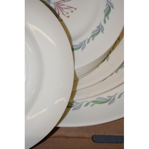 78 - A collection of Royal Doulton dinnerware in the Fairfield D6339 pattern to include tureens, gravy ju... 