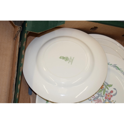 78 - A collection of Royal Doulton dinnerware in the Fairfield D6339 pattern to include tureens, gravy ju... 