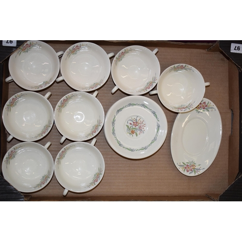 78 - A collection of Royal Doulton dinnerware in the Fairfield D6339 pattern to include tureens, gravy ju... 