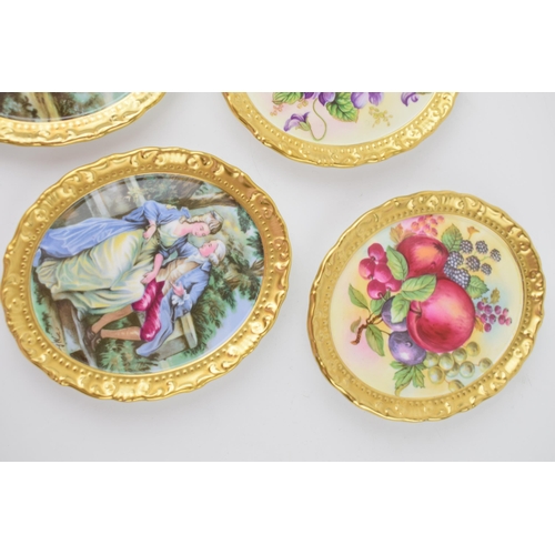 117 - A collection of Paragon gilt decorated painted plaques with romantical scenes and others (5), 13cm t... 