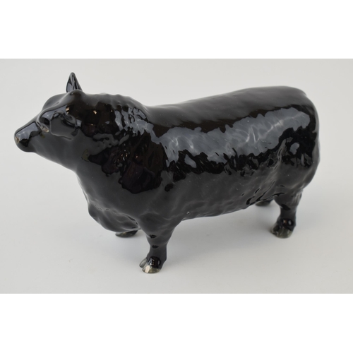 134 - Beswick Aberdeen Angus bull (chip to front left hoof).