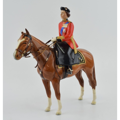 137 - Beswick HM Queen Elizabeth II on chestnut Imperial horse trooping the colour 1546 (with damages).