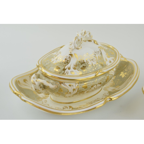 70 - A pair of early 19th century hand-painted Davenport sauce tureens and covers on fixed stands, c. 182... 