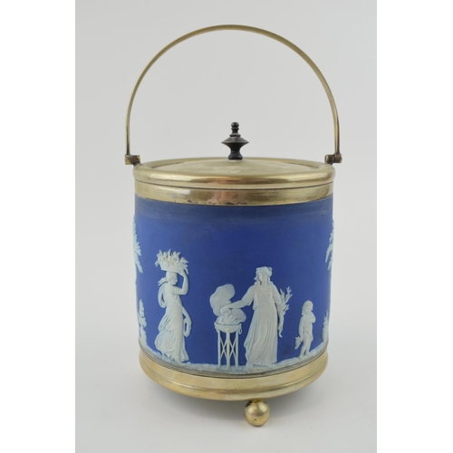 71 - An early 20th century Wedgwood two-colour jasperware covered biscuit barrel with EPNS mounts.