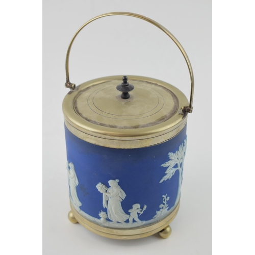 71 - An early 20th century Wedgwood two-colour jasperware covered biscuit barrel with EPNS mounts.