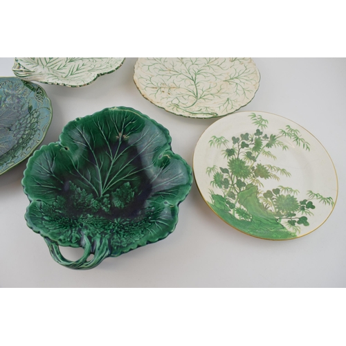 75 - A group of early 19th century moulded green glaze and painted dessert wares and a similar Spode Bamb... 