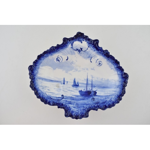 78 - A Royal Crown Derby, hand-painted porcelain, moulded dessert dish, c. 1909. It is decoated with a bl... 