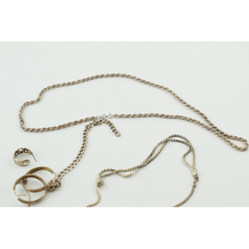 299 - A collection of silver jewellery to include necklaces, bracelets and others, 53.0 grams.