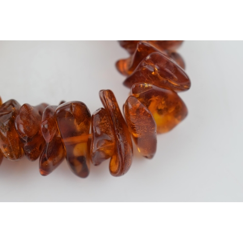 306 - Amber or similar chunky vintage bracelet. Weight 45.5 grams.