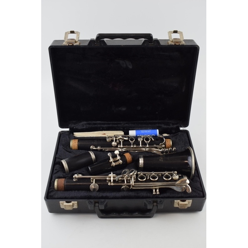 381 - A vintage clarinet by 'Selmer' USA.