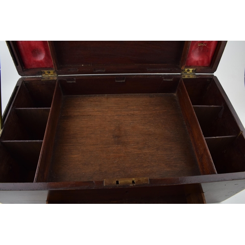 400 - 19th century mahogany apothecary box with fitted interior with space for 6 bottles, with brass handl... 