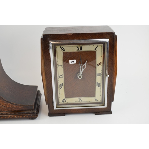 419 - Two vintage mantle clocks to include mechanical clock with chiming movement With pendulum and key to... 