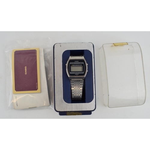 312 - Vintage Casio 31QS-12 Digital LCD Men's Watch, original steel bracelet, box and papers. Case diamete... 