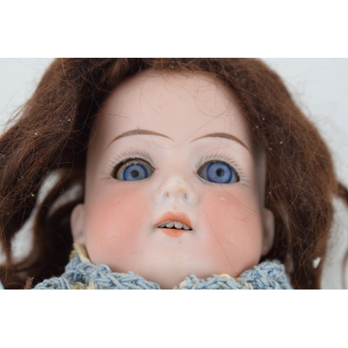 471 - Bisque head doll, kid leather body. Hands missing. AM 370 2/0 made in Germany. Height 43cm.