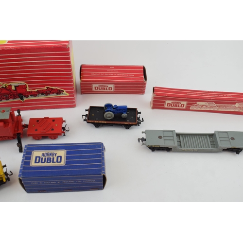 475 - Boxed Hornby Dublo 4620 'Breakdown Crane' suitable for 2 or 3 rail running, (complete with four orig... 