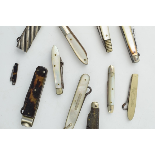 527 - A collection of antique multifunction tool pocket knives to include mother pot pearl handled example... 