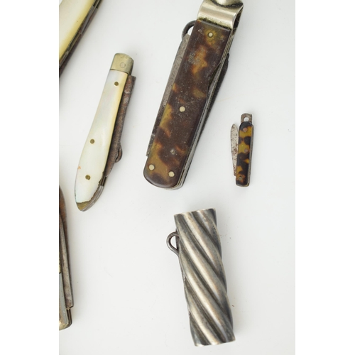 527 - A collection of antique multifunction tool pocket knives to include mother pot pearl handled example... 