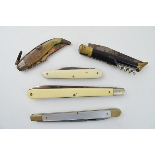 529 - A collection of vintage knives to include Grapefruit knife, Veritable LaGuiole and other similar exa... 