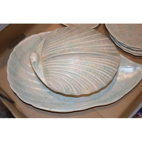 94 - Shorter & Son Ltd Art Deco dinner ware items in the form of sea shells to include tureen, gravy boat... 