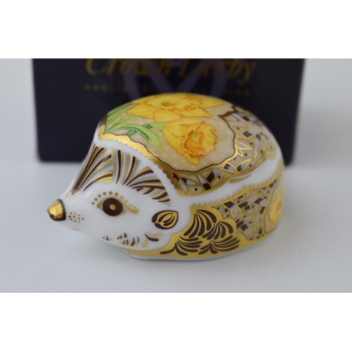 35 - Royal Crown Derby paperweight, Daffodil Hedgehog, gold stopper and grey printed marks to the base, b... 