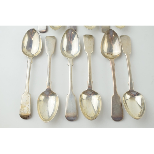 586 - Silver tea spoons to include a set of 6, London 1866m with a similar set, London 1899 (12 spoons), c... 