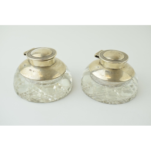 590 - A pair of hallmarked silver and glass inkwells, a pair, with glass liners, Birmingham 1903, 8cm wide... 