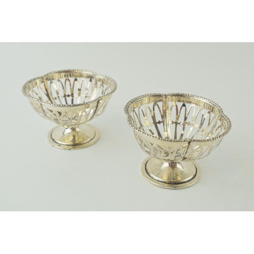 612 - A pair of silver bon bon dishes, Birmingham 1921, 88.5 grams (2), 9cm diameter.