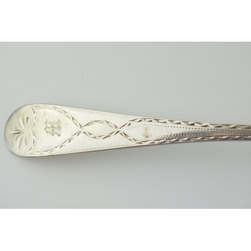 629 - A pair of Georgian silver tablespoons, Edinburgh 1778, Patrick Robinson, 143.6g, 21.5cm long, bright... 