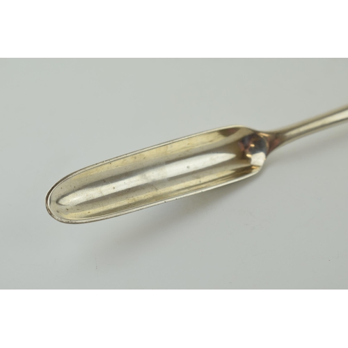 630 - Silver bone marrow scoop, London 1806, P, A & W Bateman, 44.2g, 22.5cm long.