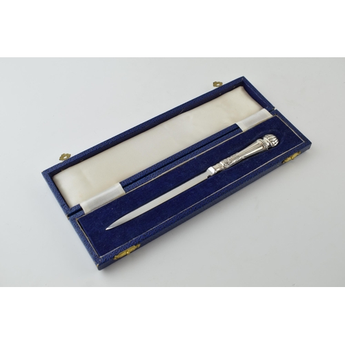 662 - Cased silver handled letter opener in fitted box, Sheffield 1981, 20cm long.