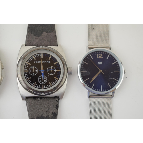 679 - A collection of gents wristwatches to include Redherring, Sempre and others (4 - untested).