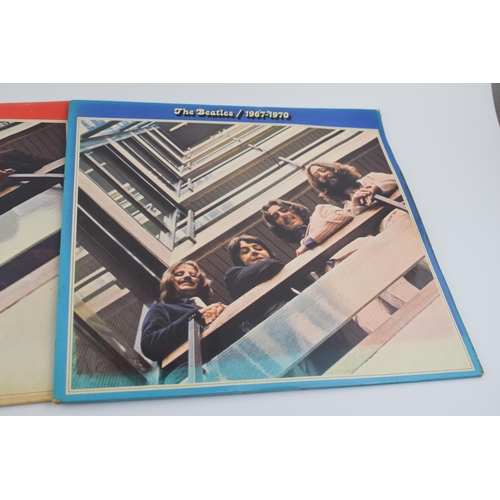 371 - The Beatles vinyl LP album / 1962 - 1966 on Apple Records, The Beatles / 1967 - 1970 together with 4... 