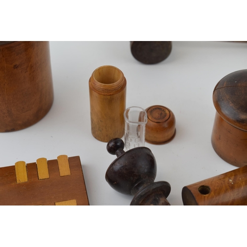 436 - A good collection of treen items to include dice shaker, gaming chips, auctioneers gavel's, S.Maw, S... 