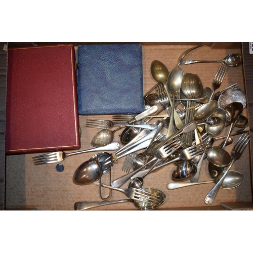 563 - A collection of silver-plated items. (Qty)