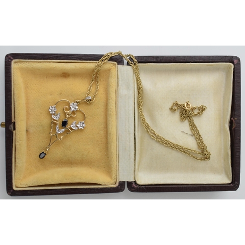 535 - 9ct gold pendant on 9ct gold chain, chain 45cm long, in associated period box, total 5.8g.